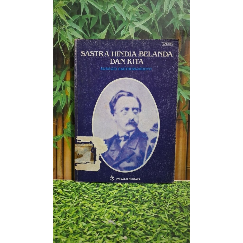 Jual Sastra Hindia Belanda dan Kita - Subagio Sastrowardoyo | Shopee ...