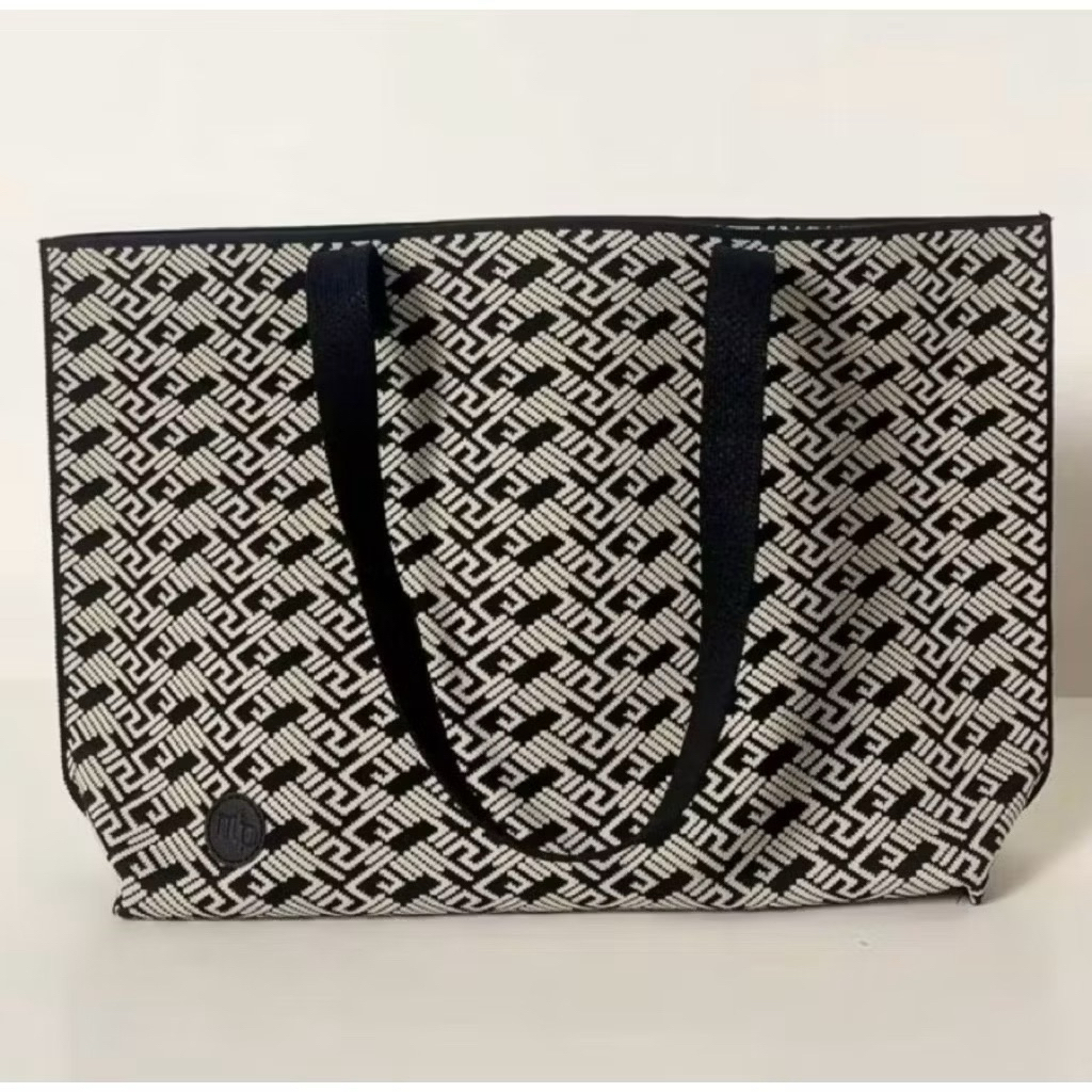 Jual Buttonscarves Totebag Modinity Fashion Parade MFP NEW | Shopee ...