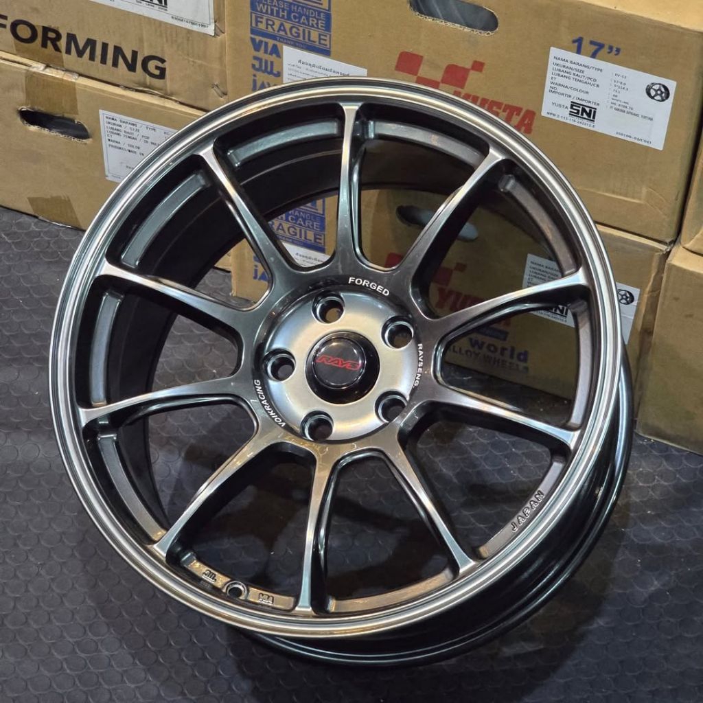 Jual velg ze40 flow forming ring 18 lebar 8,5 et 22 velg mobil r18 velg ...