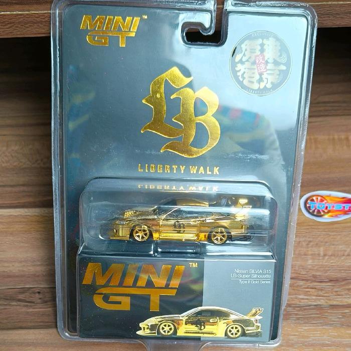 Jual Mini gt liberty walk nissan S15 gold chrome store exclusive Tokyo ...