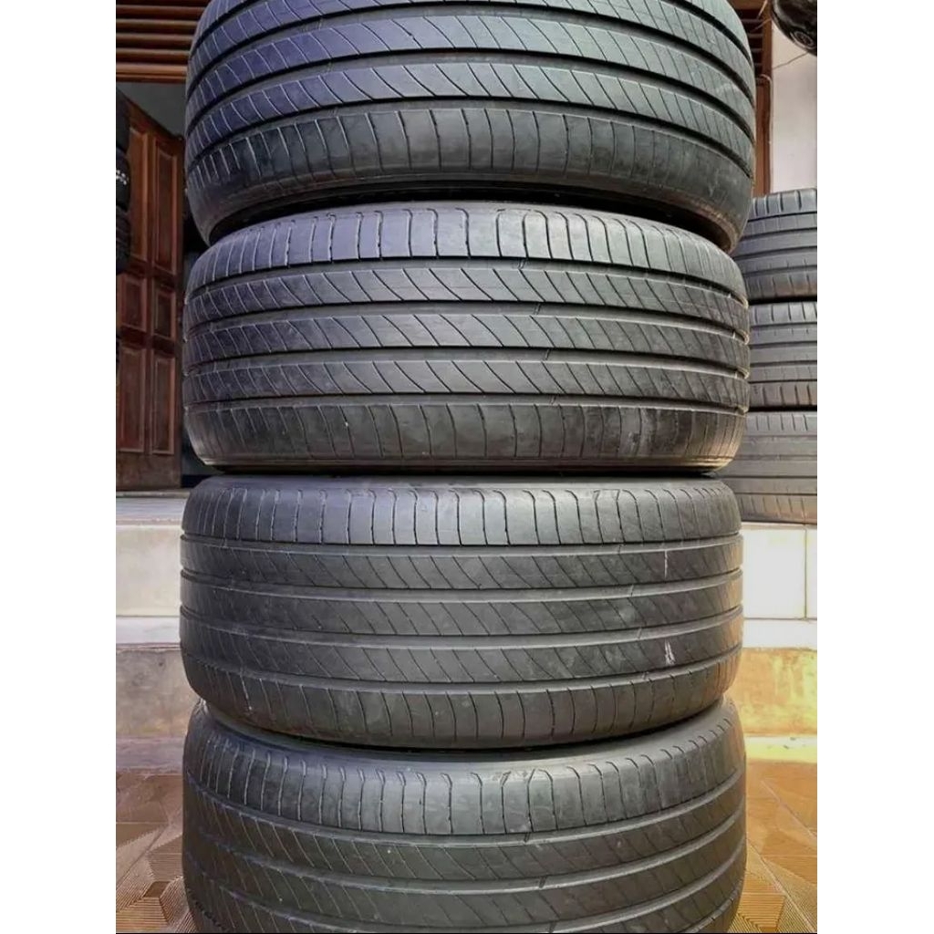 Jual Ban mobil Second R18 Ukuran 235/55/18 Second copotan | Shopee ...