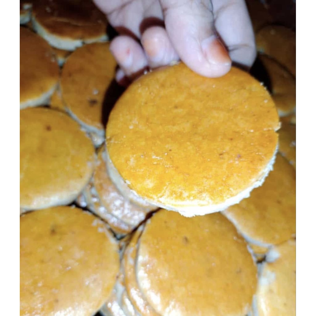 Jual roti kacang legend lieliez amanda | Shopee Indonesia