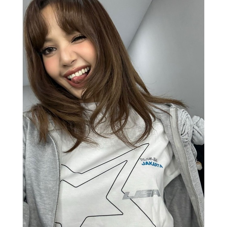 Jual [Official Fanmeet Merchandise] Lisa T-Shirt White (Original ...