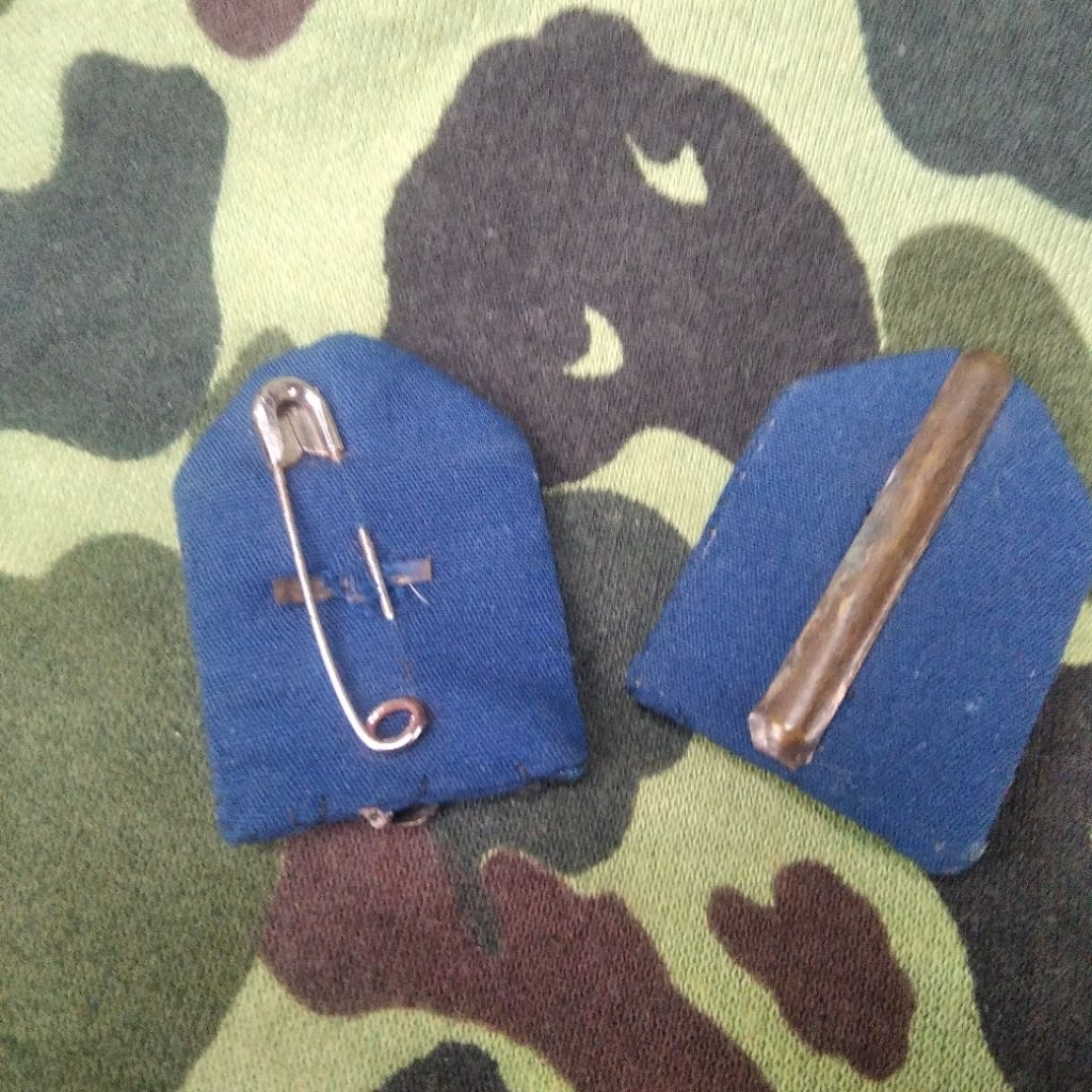 Jual pangkat jadul pin pangkat polisi lama koleksi polisi jadul pin ...