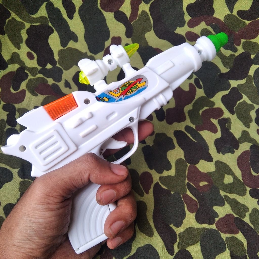Jual mainan pistol jadul space gun pistol voltus laser gun stroom ...