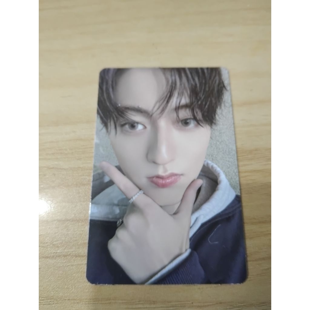 Jual PHOTOCARD HARUTO TREASURE OFFICIAL | Shopee Indonesia