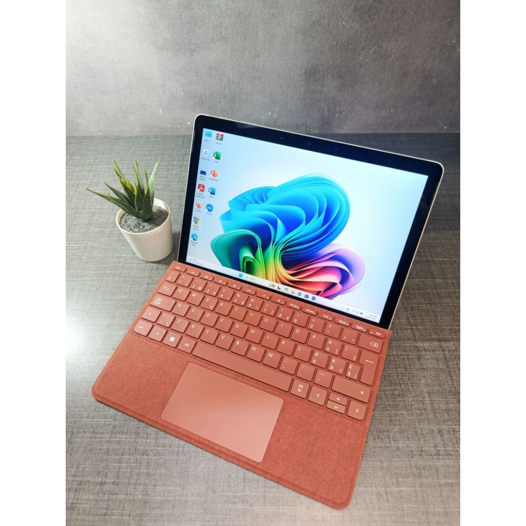 Surface Go 2 LTE i3/8/128GBバッテリー93%（53） 【認定店】公式