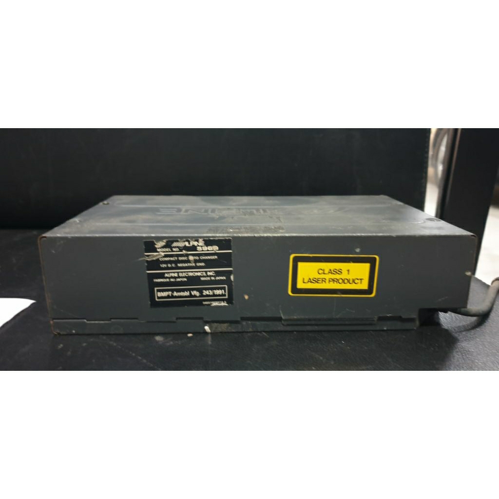 Jual CD changer Alpine 5960 audio mobil jadul isi 6 untuk sparepart ...