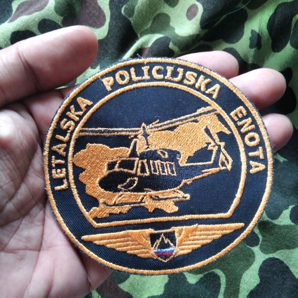 Jual patch polisi slovenia patch penerbang helikopter lencana pilot ...