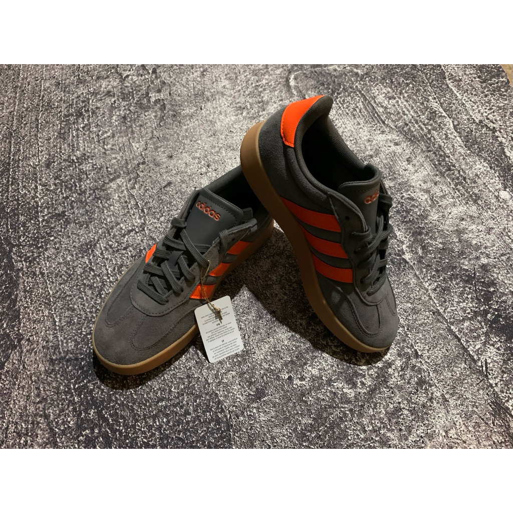 Jual adidas Barreda JR3904 | Shopee Indonesia
