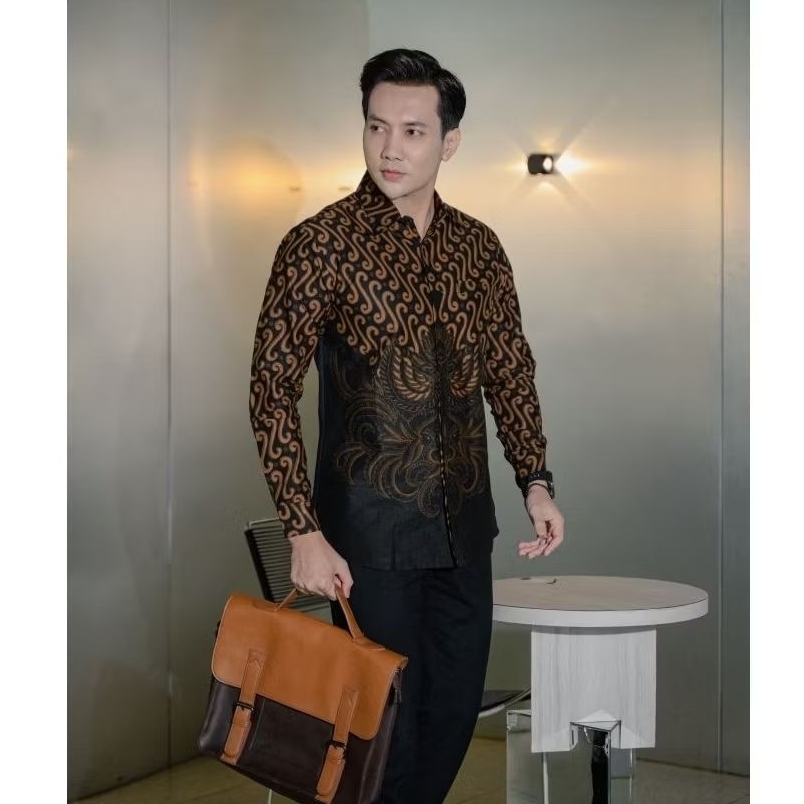 Batik Pasangan Motif Gayatri Tunik Kemeja Slimfit 2