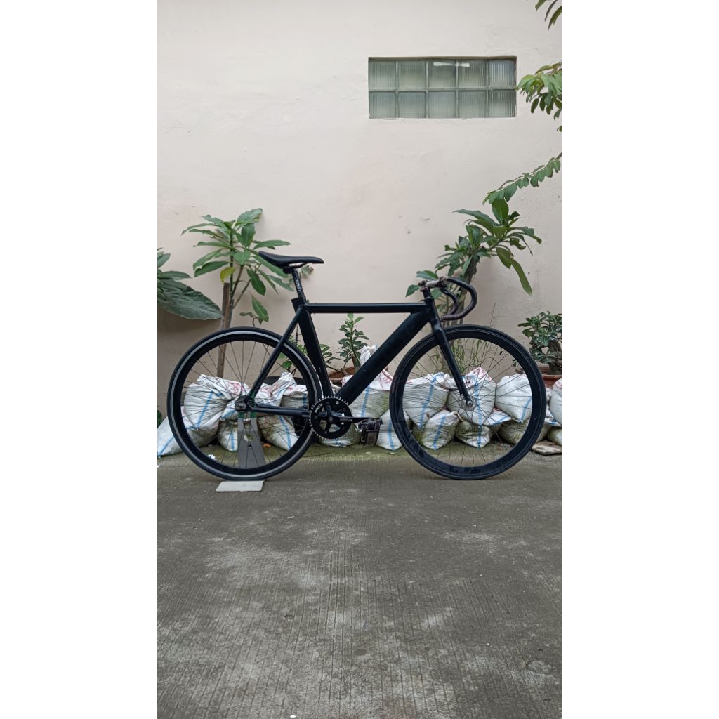 Jual FULLBIKE ATAU FRAME SET FIXIE FAVOR BIKE SIZE 53 BUKAN FRAMESET ...