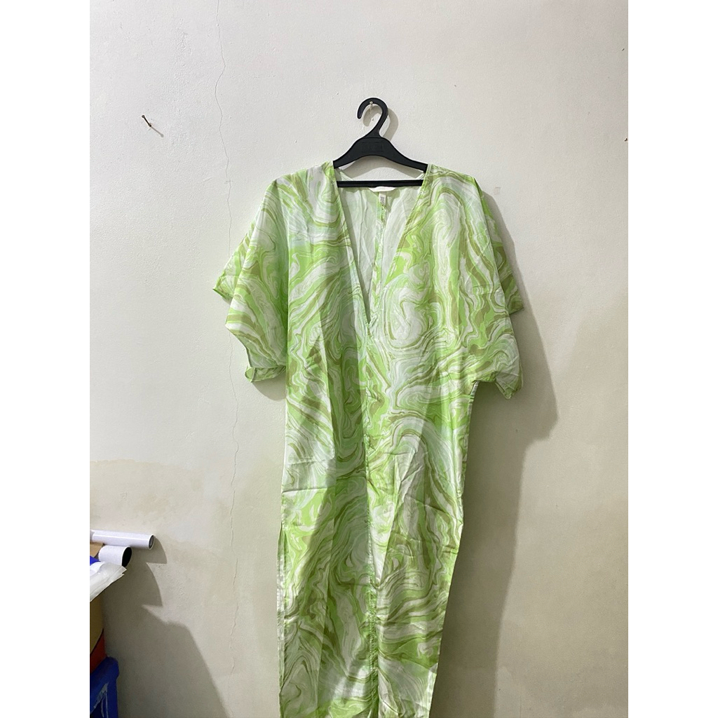 Jual H&M Kaftan Green Dress - Preloved | Shopee Indonesia