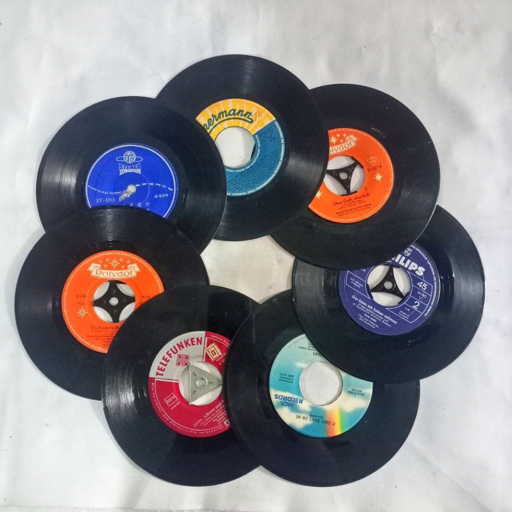 Jual (Used) Vintage Piringan Hitam 7, 10, 12 inch • Retro Vinyl ...
