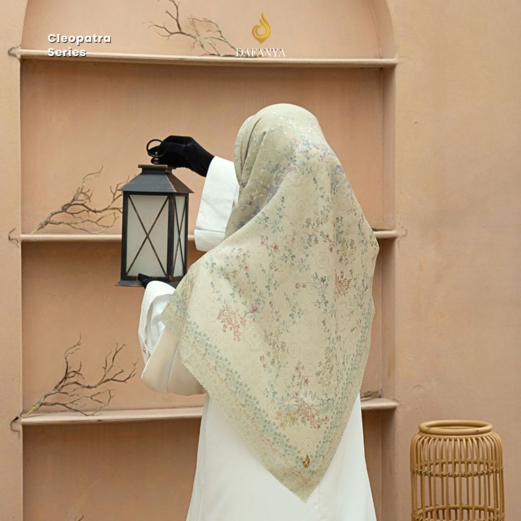 DAFANYA Cleopatra Series Jilbab Motif Floral Kerudung Segi Empat Hijab Scarf Bahan Voal Laser Cut