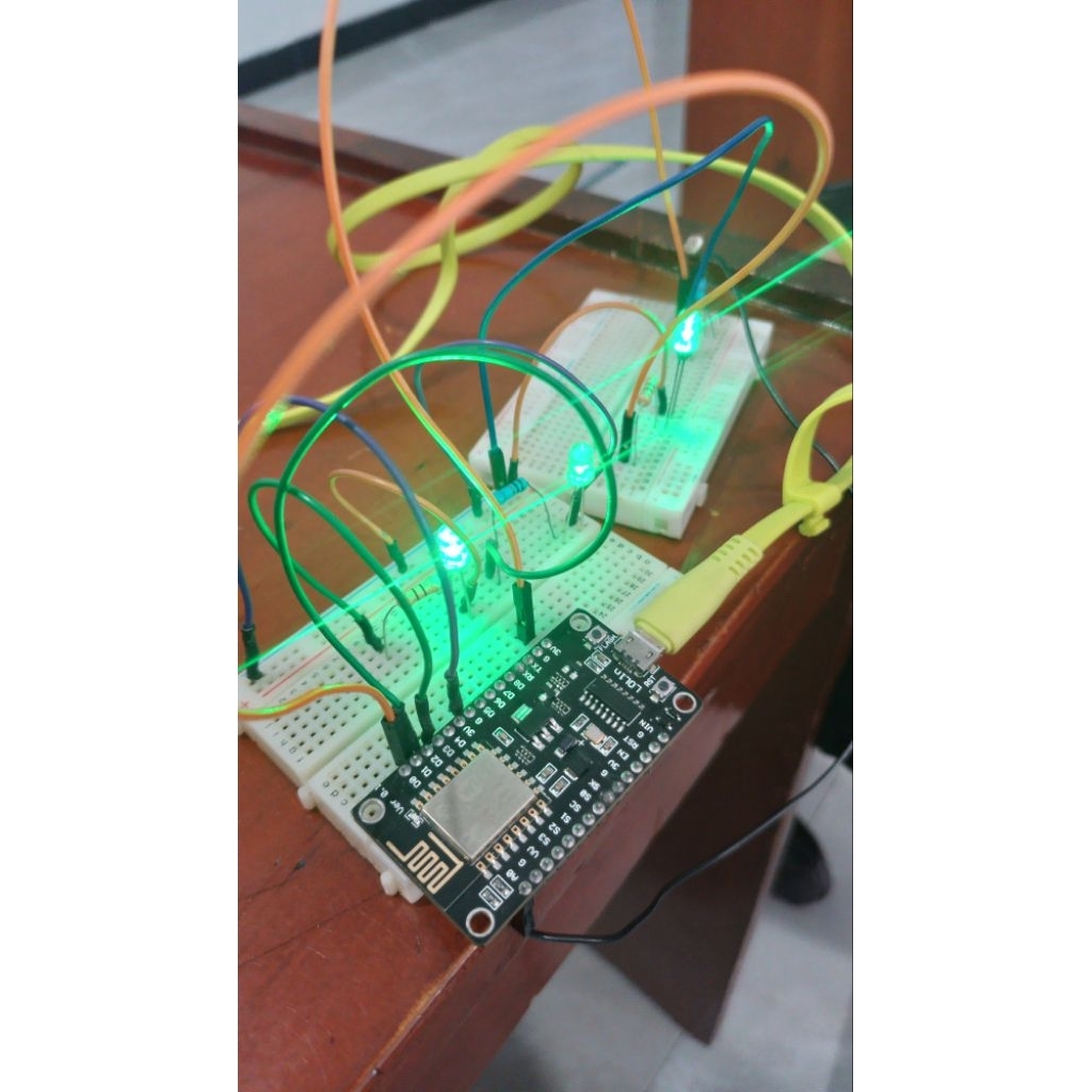 Jual Starter Kit ESP8266 NodeMCU + Breadboard & LED – Proyek IoT