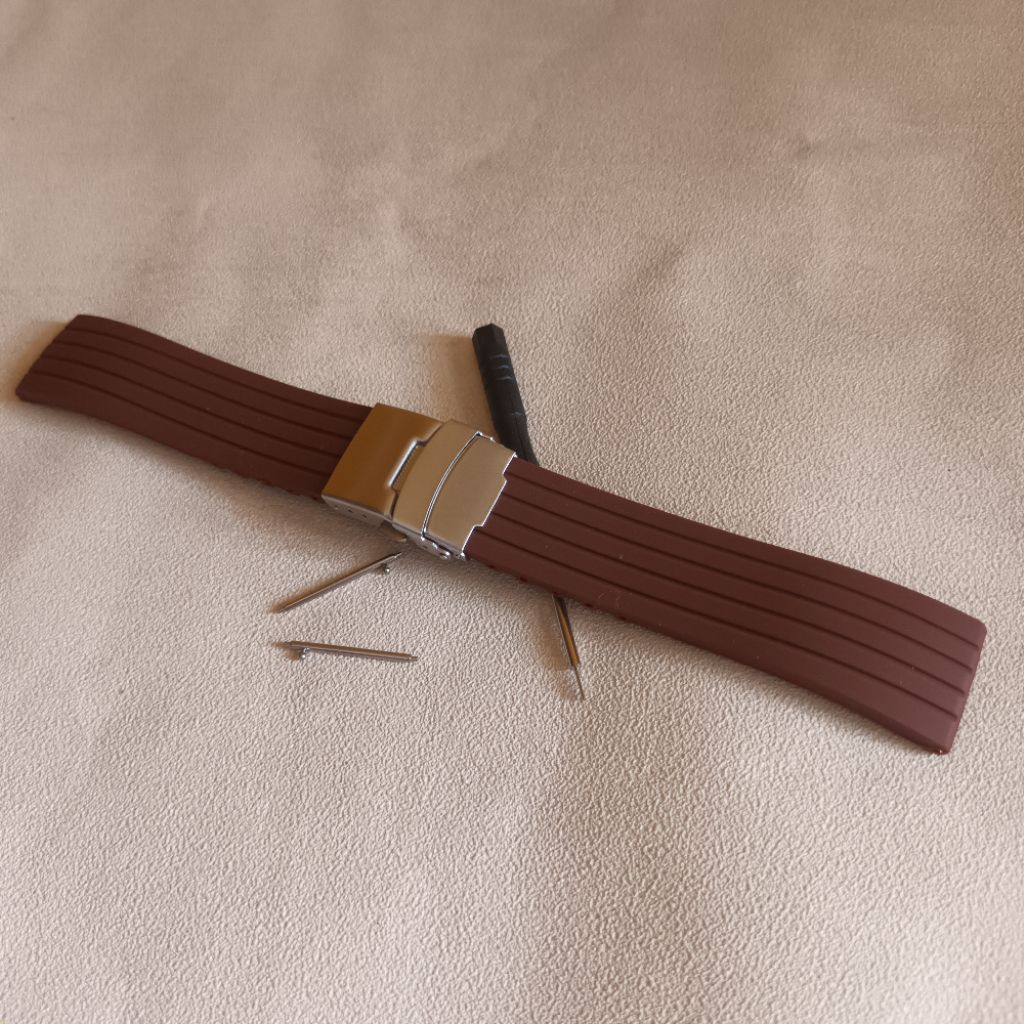 Bargain Good Rubber 22 mm Watches Strap 1M-SP90B1_K0028193 main image 0