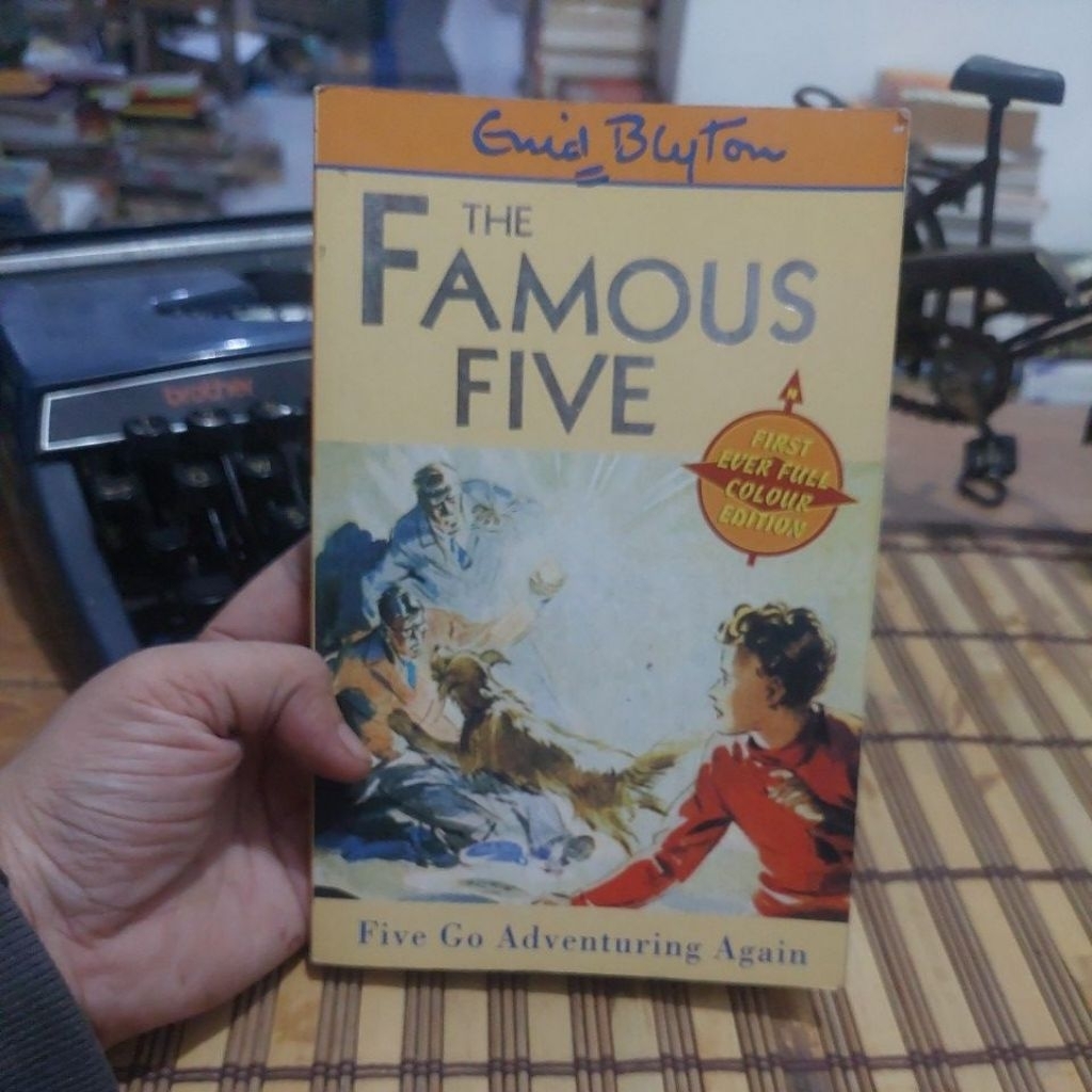 Jual The Famous Five: Five go adventuring again by Enid Blyton | Shopee ...