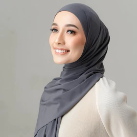 ELUNA PASHMINA INSTANT Hijab Instant Dengan Material Airy Silk