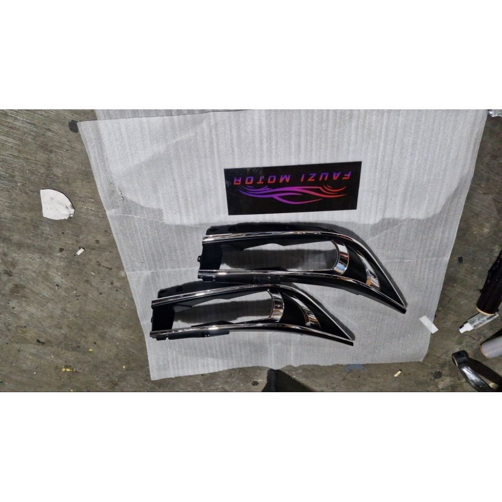 Jual frem kacamata headlamp innova reborn type G 2016 2017 2018 2019 ...