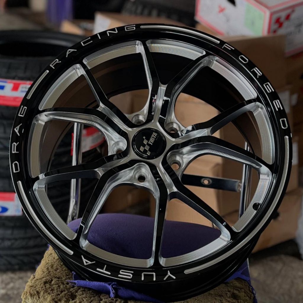 Jual velg ring 18 drag racing yusta lebar 8,5 pcd 5x114,3 velg mobil ...