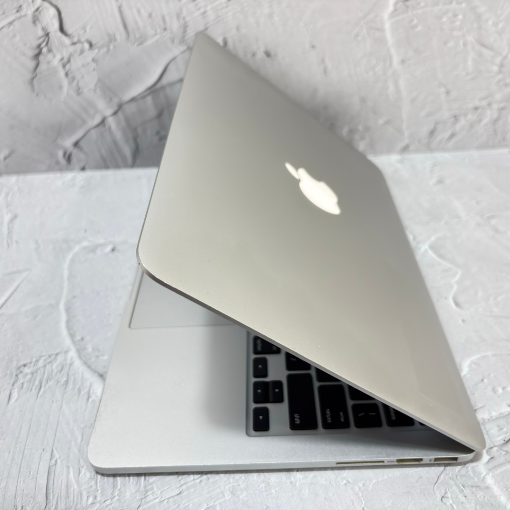 Jual MacBook Pro Retina 13 inch Late 2013 CORE I5 2.6GHZ RAM 8GB