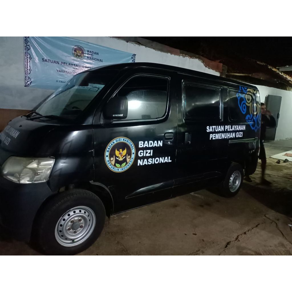 Jual sticker mobil mbg/bgn , cutting sticker mobil operasional bgn ...