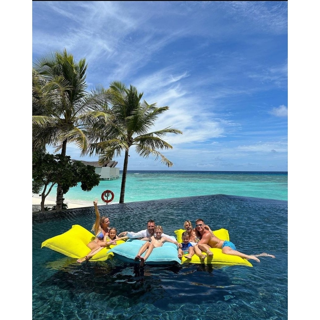 Jual Floating Beanbag Pool Floats Furniture Pool Kolam Renang Hotel ...