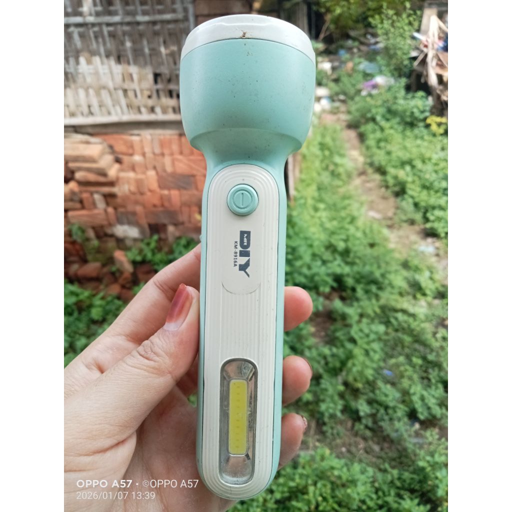 Jual Mr.DIY Senter LED Emergency Lampu Senter Emergency Senter Tangan ...