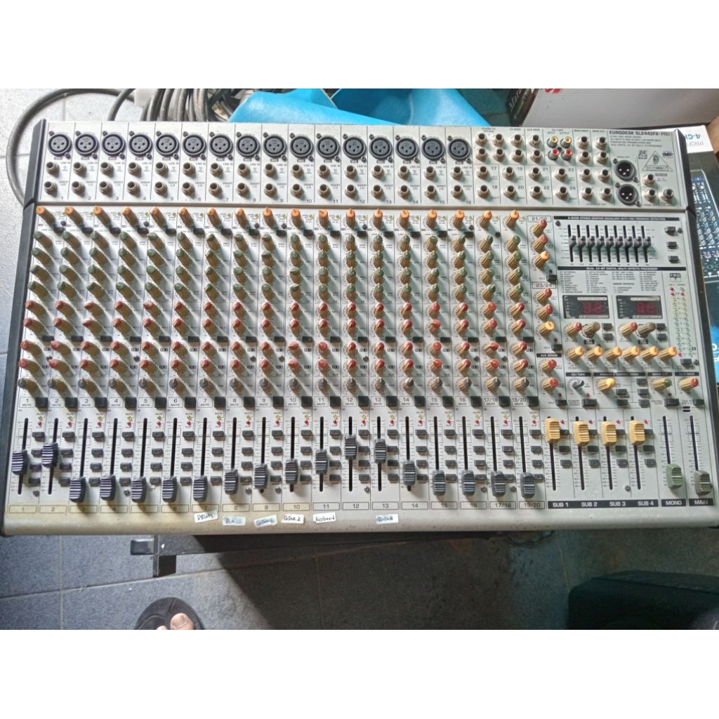 Jual Mixer Behringer Eurodesk SL2442FX-PRO | Shopee Indonesia
