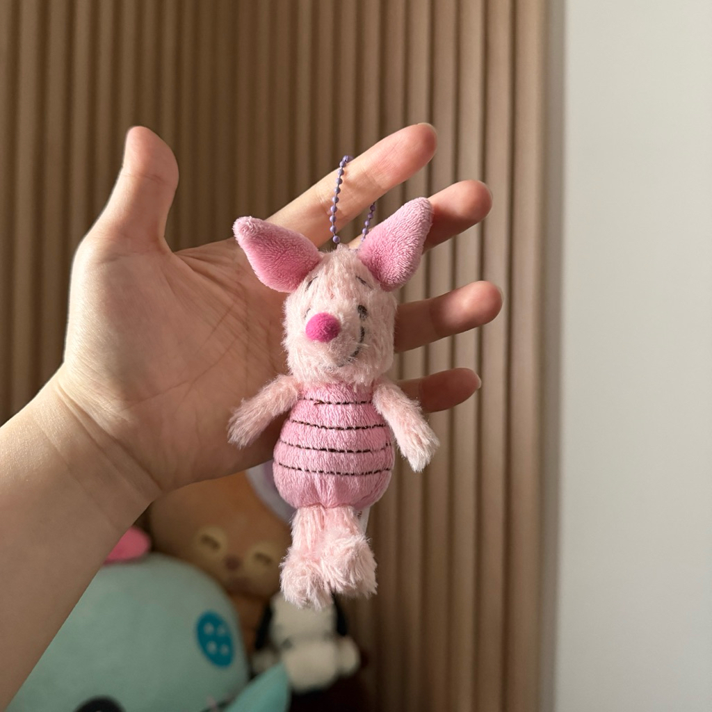 Jual disney puff puff piglet ganci | Shopee Indonesia