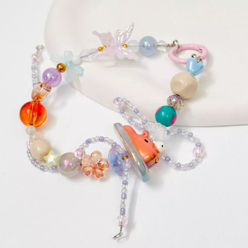 BAG CHARM LAZY CAPYBARA KEYCHAIN & STRAP PHONE