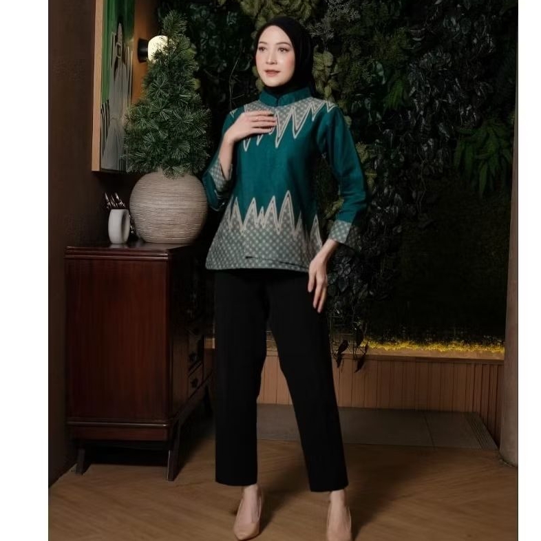 Batik Pasangan Motif Ismaya Bluss Kemeja Slimfit 4