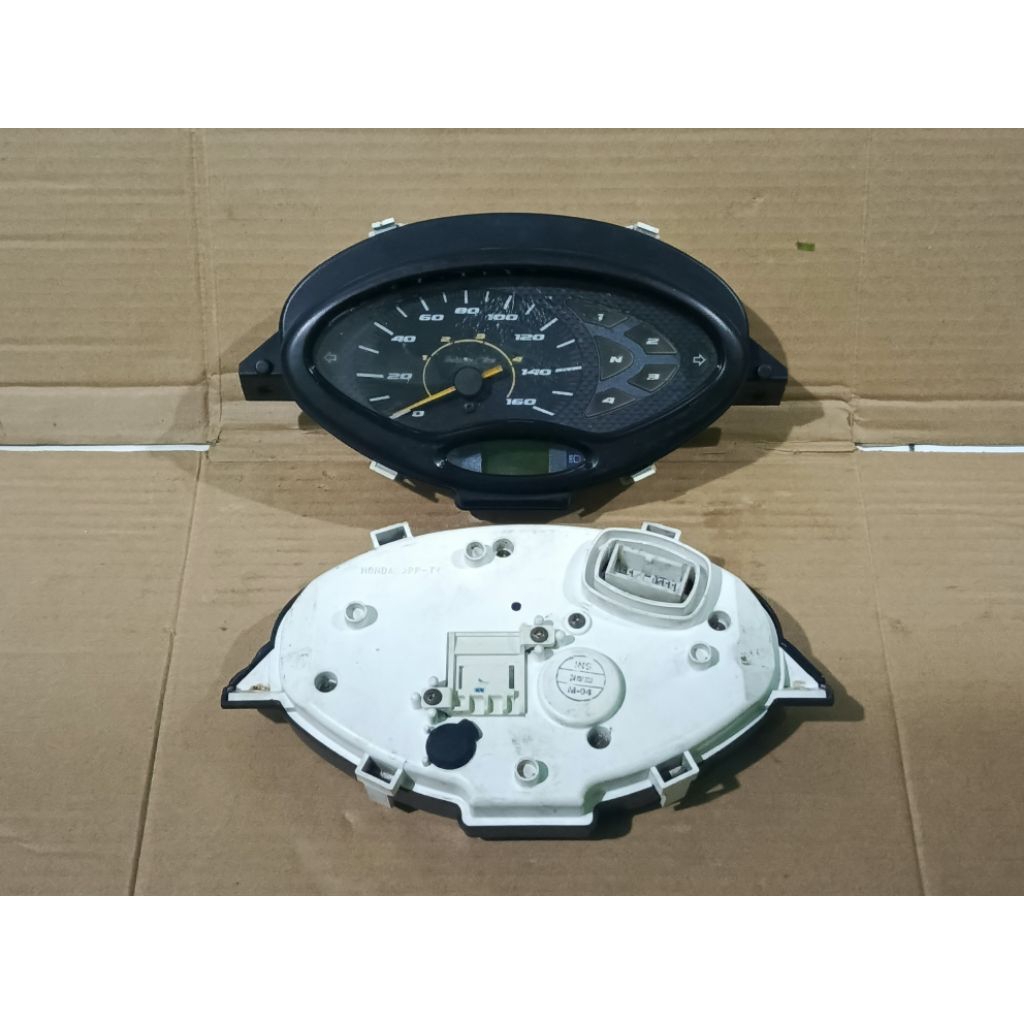 Jual Speedometer Honda Karisma X125/D ( Soket Putih ) | Shopee Indonesia
