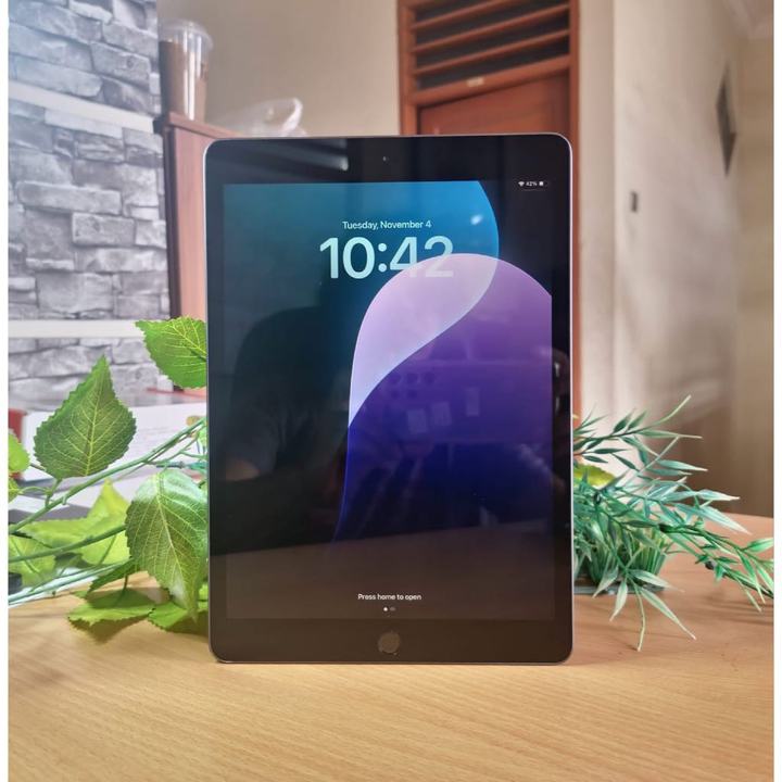 Apple iPad Gen 8 32GB 10.2inch 2020 (Wi-Fi Only)