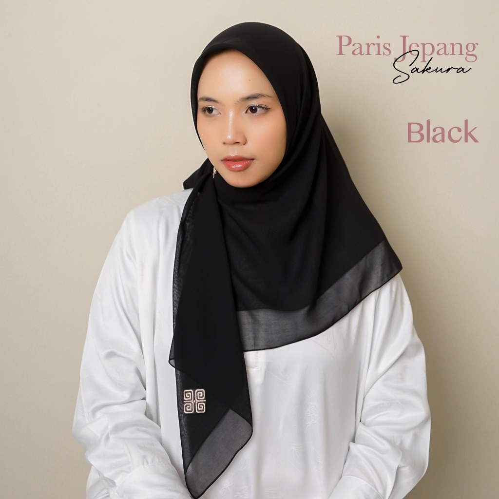 Restu Anggraini Paris Jepang Sakura