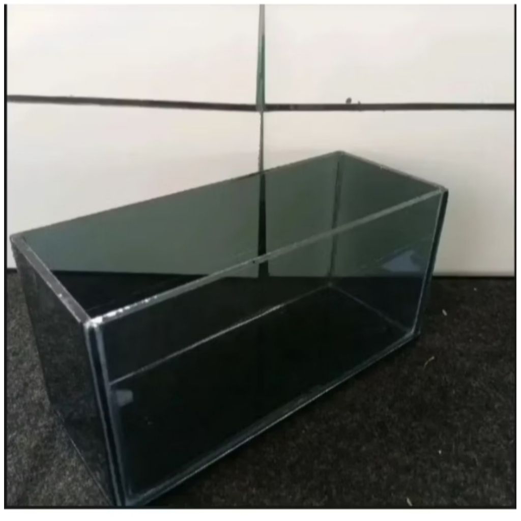 Jual aquarium mini kaca hitam ukuran 20x10x10 | Shopee Indonesia