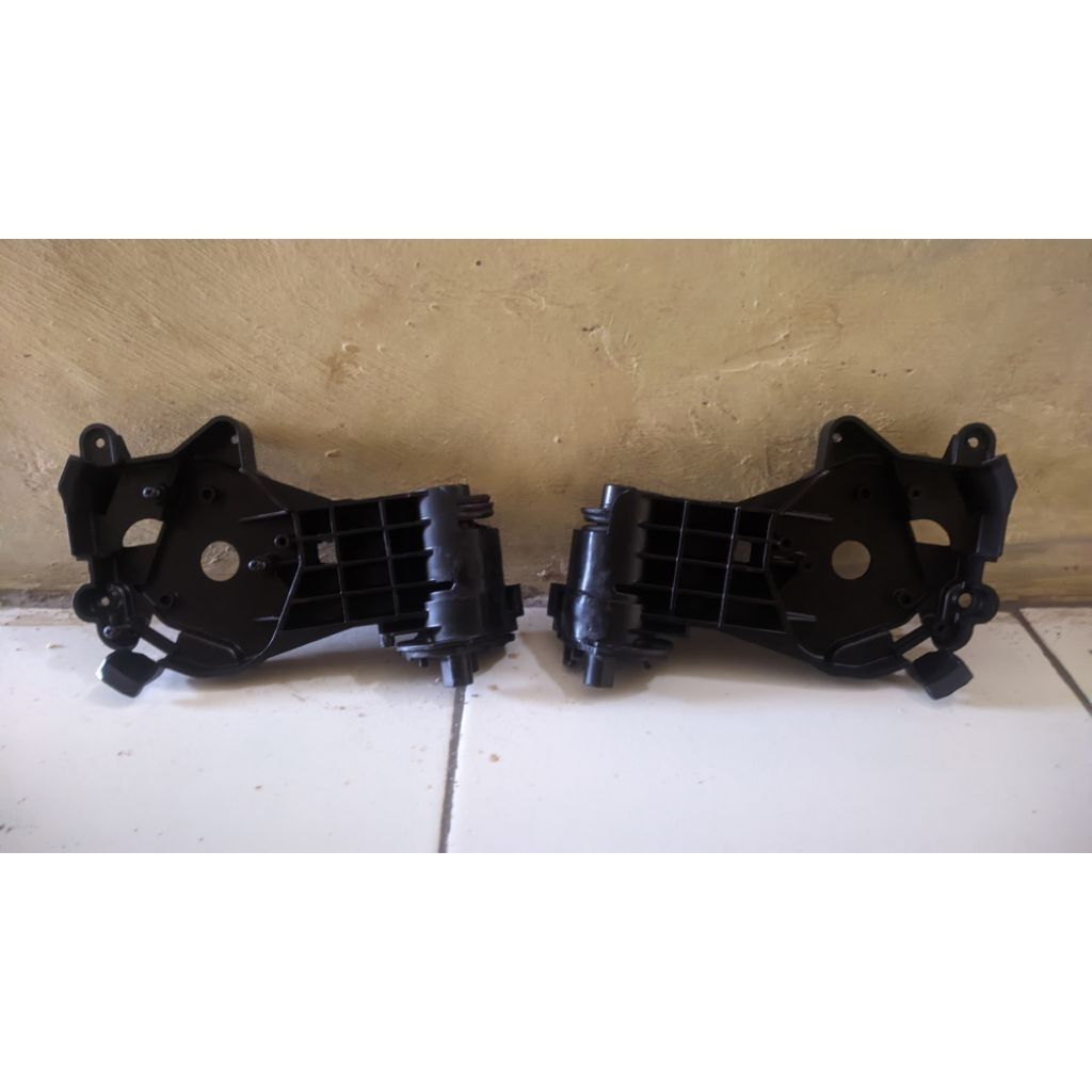 Jual engsel breket spion Toyota Innova Fortuner lama tahun 2005 2006 ...