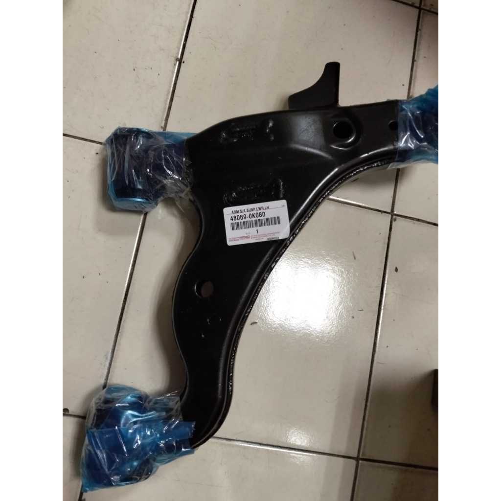 Jual lower arm toyota innova lama dan innova reborn 2005-2023 original ...