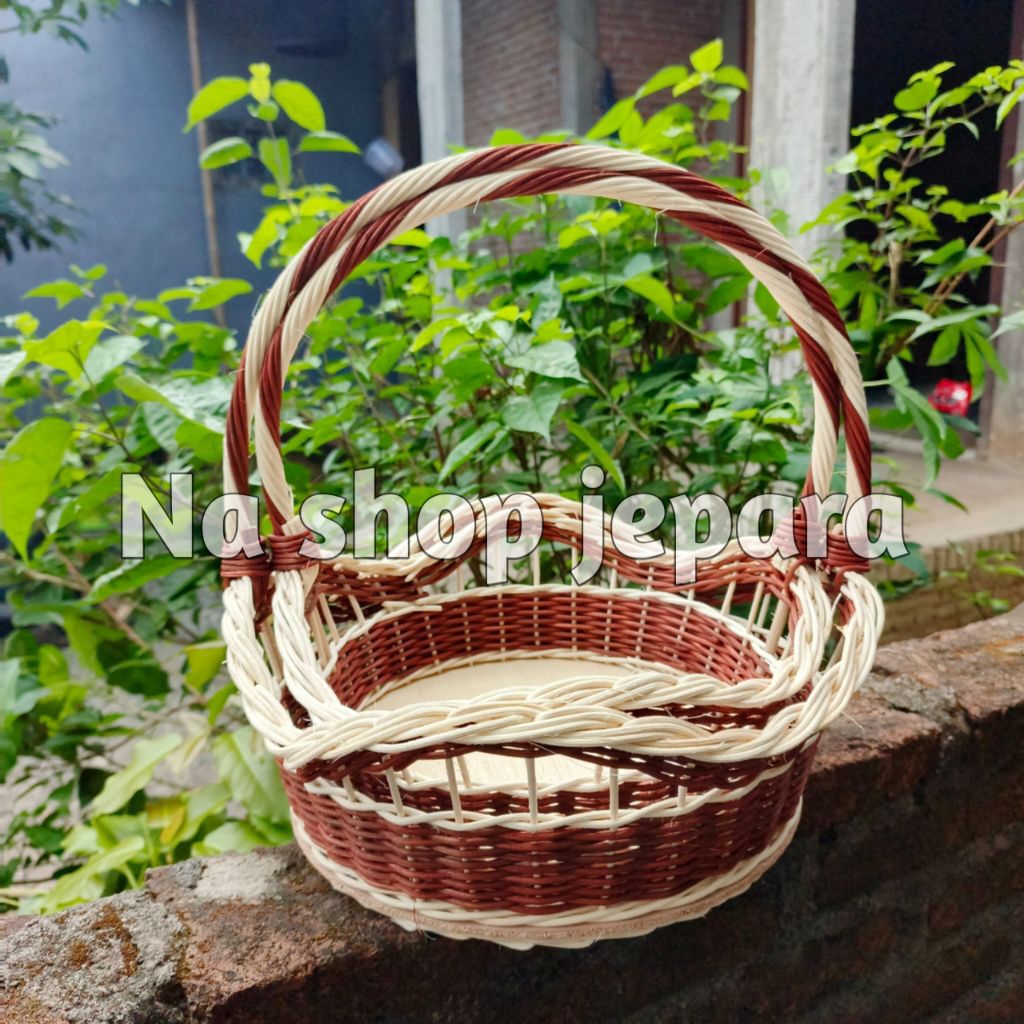 Jual KERANJANG parsel Rotan Model MAWAR parcel Buah Untuk Hantaran ...