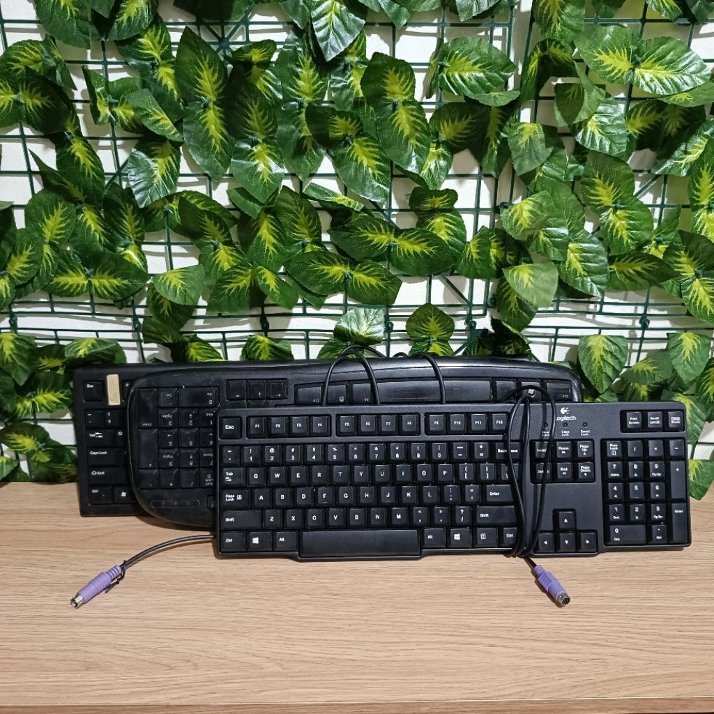 Jual Keyboard Logitech PC Colokan PS2 0riginal Like new | Shopee Indonesia