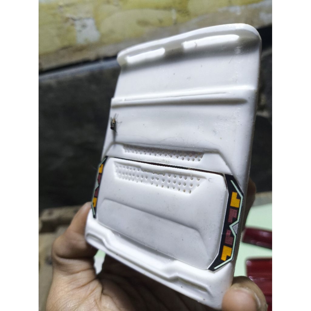 Jual face/bemper miniatur r25 untuk modif miniatur bus rkc | Shopee ...