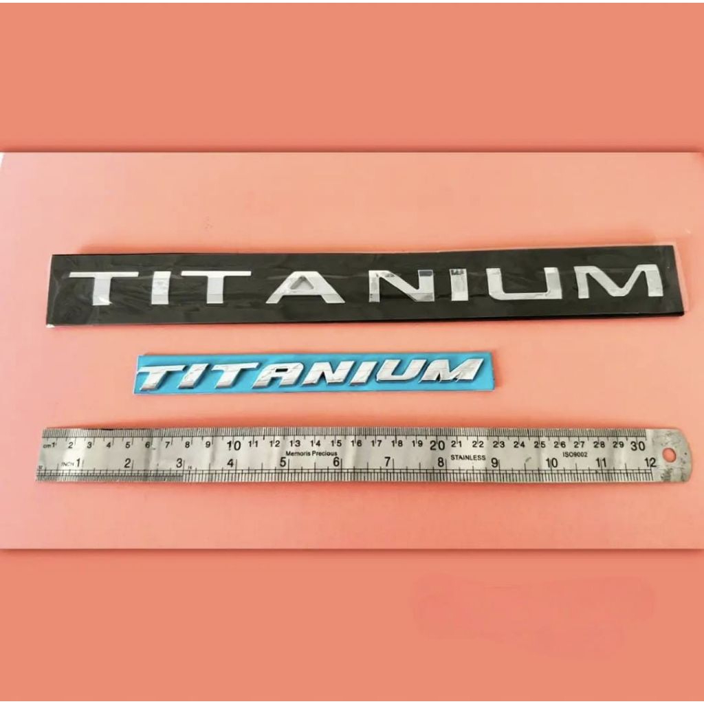 Jual Emblem logo Ford TITANIUM ukuran original bagasi ecosport bahan ...