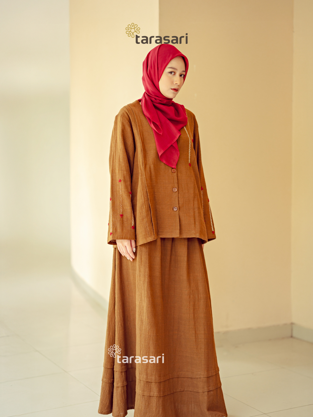 Minima Tops campaign image