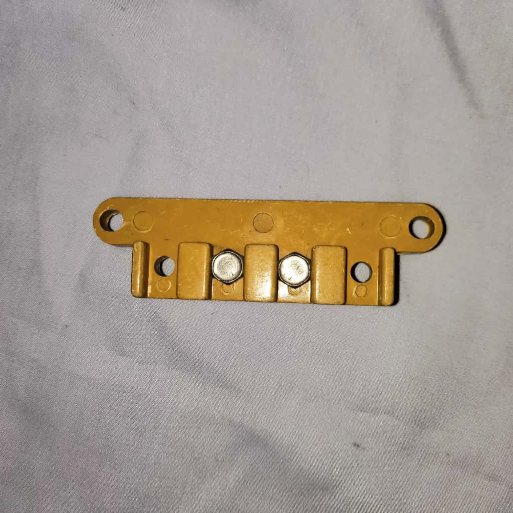 Jual Terminal Blok Busbar Genset 2 Baut – Isolator Kuning | Shopee ...