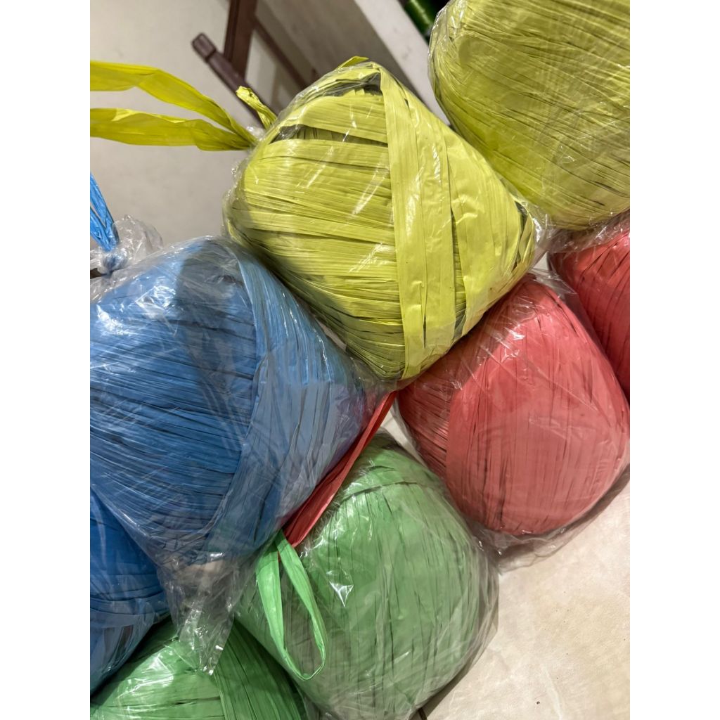 Jual TALI RAFIA 500 Gram Warna Merah, Hijau, Kuning, Biru - Ikat Barang ...
