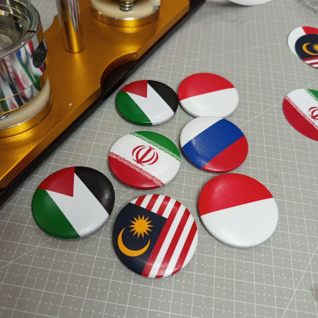 Jual Cetak pin bros peniti 50 pcs bisa custom desain | Shopee Indonesia