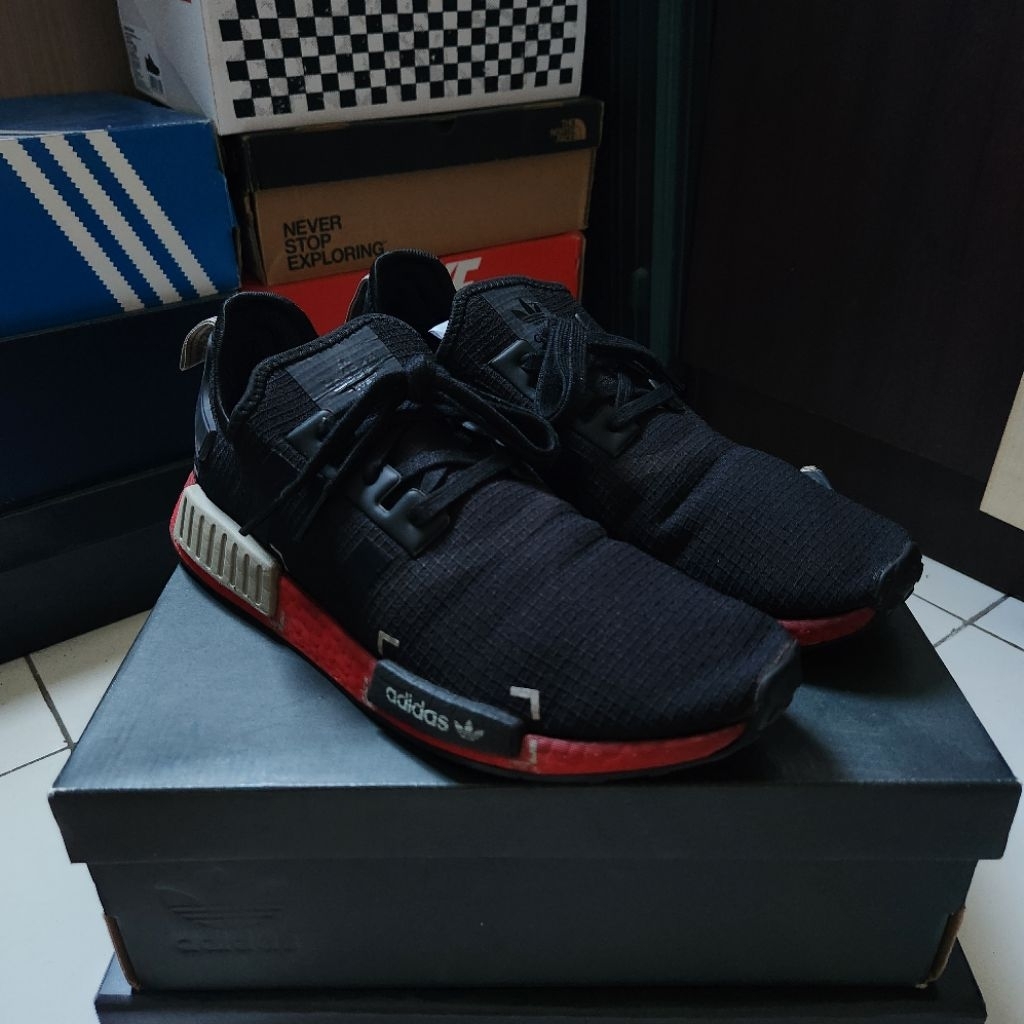 Jual Adidas NMD R1 FV3970 Original Size 44 2/3 Resmi PT Adidas Indonesia |  Shopee Indonesia
