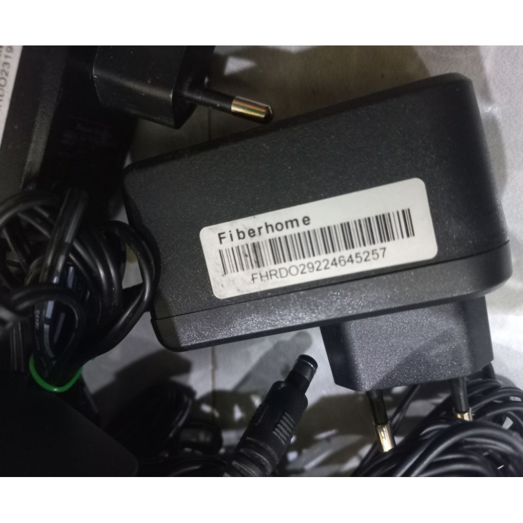 Jual Adaptor Original Fiberhome-fhda-fhrd 12V : 1.5A | Shopee Indonesia