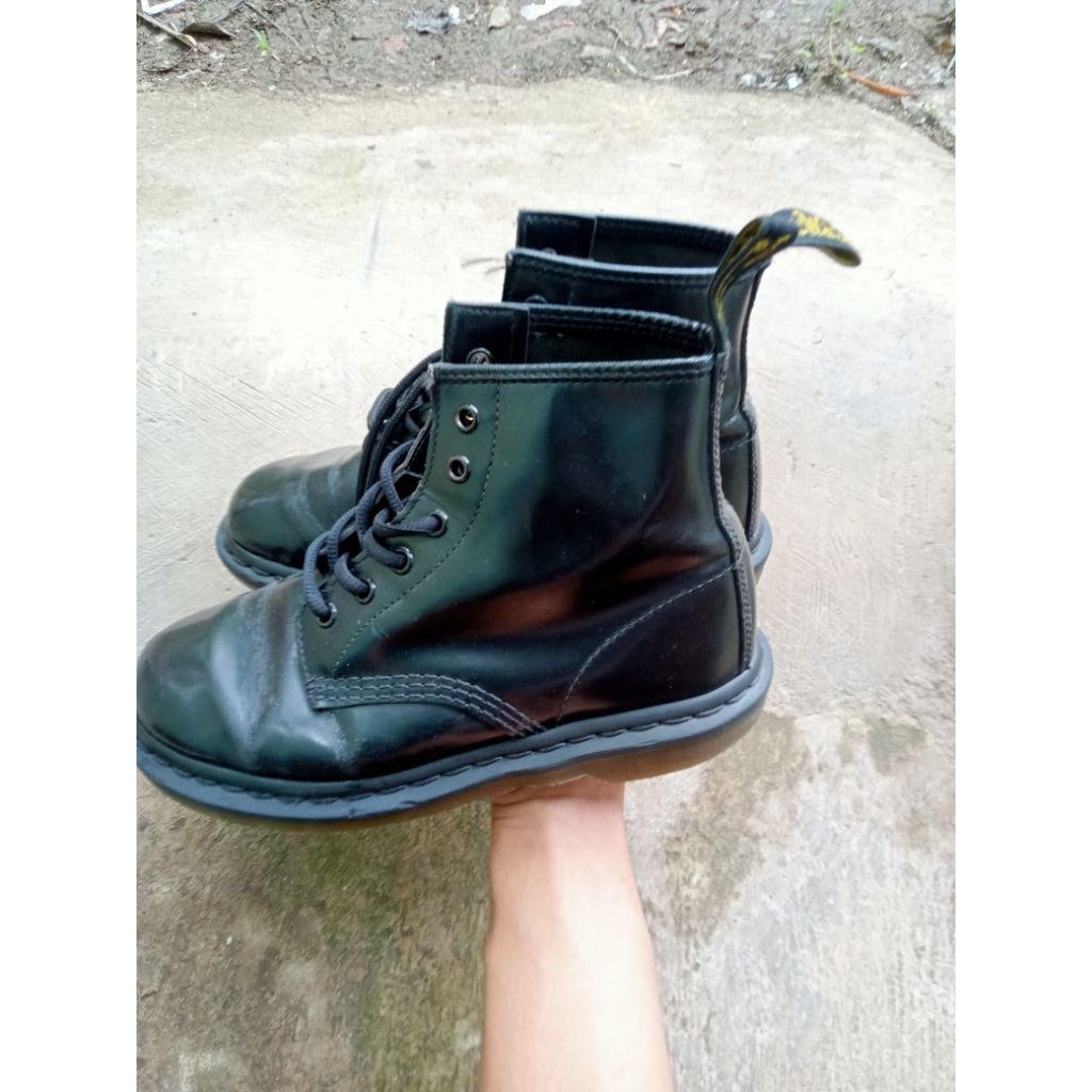 Jual Dr martens 101 ys black smooth original made in lao pdr | Shopee ...